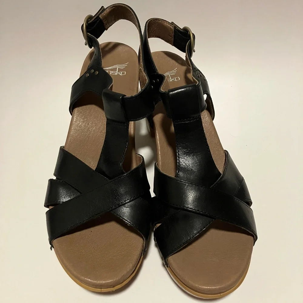 Dansko Black Leather strappy Sandals Chunky Heels 40 9 9.5 classic - Picture 5 of 7